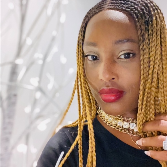 Please Follow @leichaurellelux - Picture 5 of 16